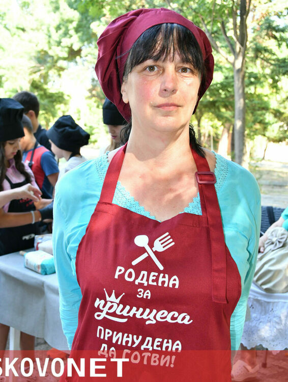Ива Томова