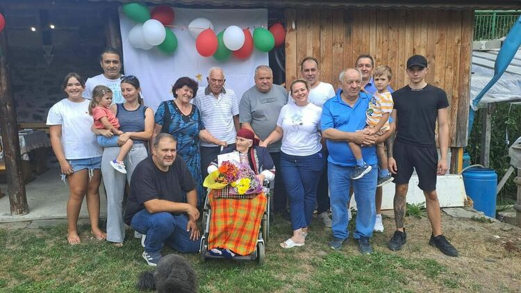 Шинка и цялото семейство