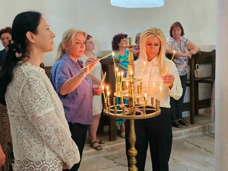 Владиката отслужи тържествена литургия в обновявания исторически храм &bdquo;Св. Архангел Михаил&ldquo; в Славяново