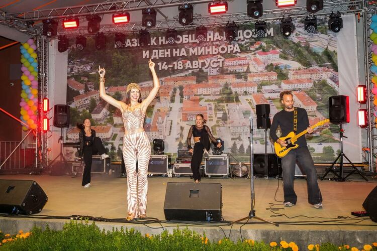Рудозем събра музика, фолклор и гости за Празника на града и Деня на миньора (Галерия) 