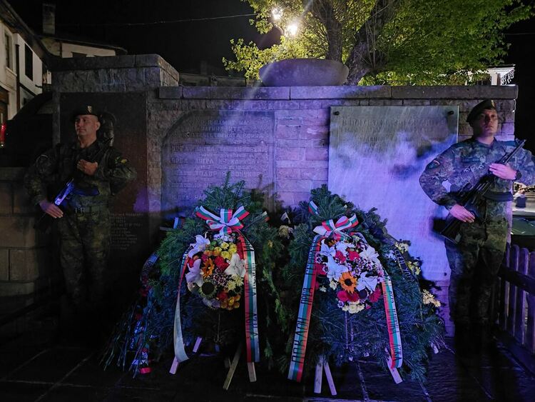 Тържествена заря отбеляза 148 години от освобождението на Широка лъка и региона (Галерия) 