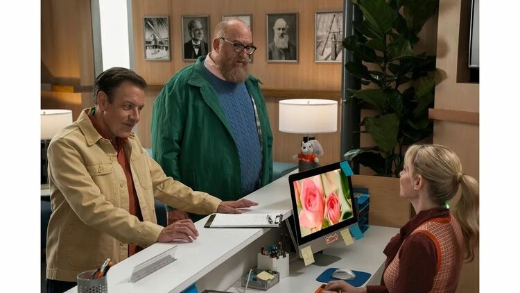 HBO Max поднови оригиналния комедиен сериал &ldquo;Стюарт не успява да спаси Вселената&rdquo; за втори сезон