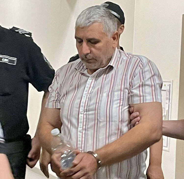 Постоянен арест за шофьор, опитал да пренесе над 43 кг кокаин за милиони през границата