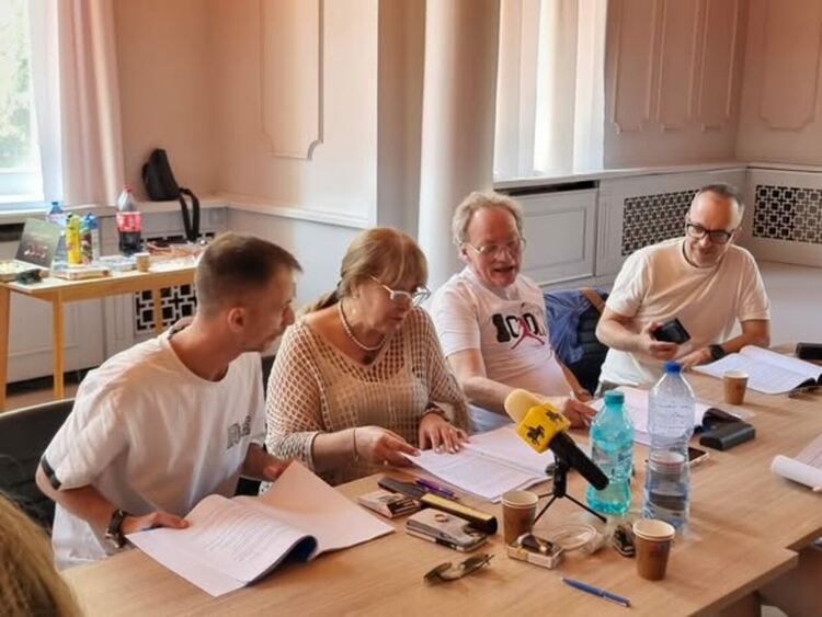 Театър &bdquo;Боян Дановски&ldquo; започва новия си творчески сезон с ново заглавие и нова посока