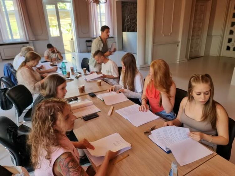 Театър &bdquo;Боян Дановски&ldquo; започва новия си творчески сезон с ново заглавие и нова посока