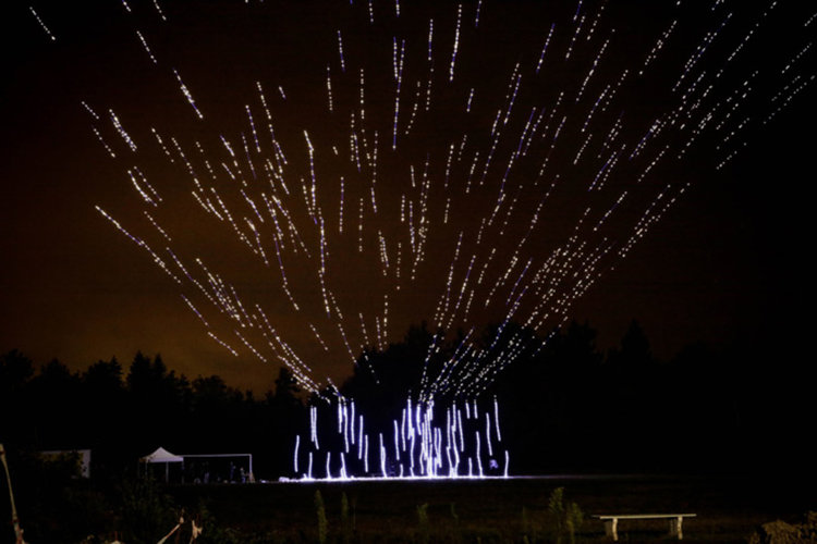 Lysshow med 500 droner (video)