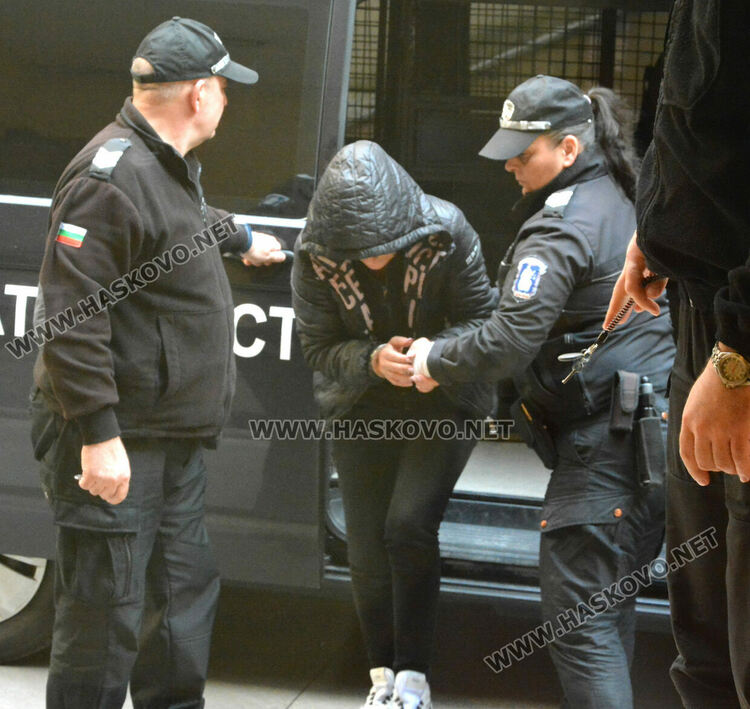 47-годишна остава в ареста за опит за контрабанда на наркотици за 1.7 ...