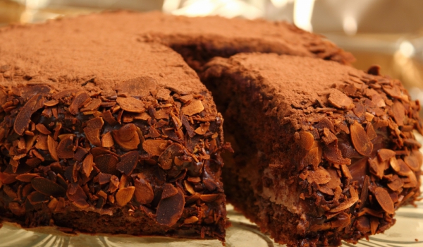 Шоколадова торта с картофено брашно