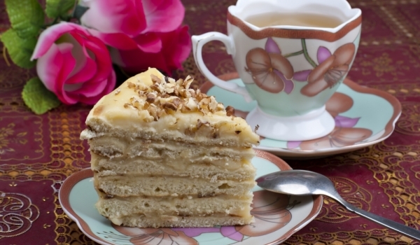 Бисквитена торта с крем кафе