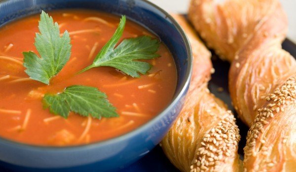 Крем супа от домати и фиде