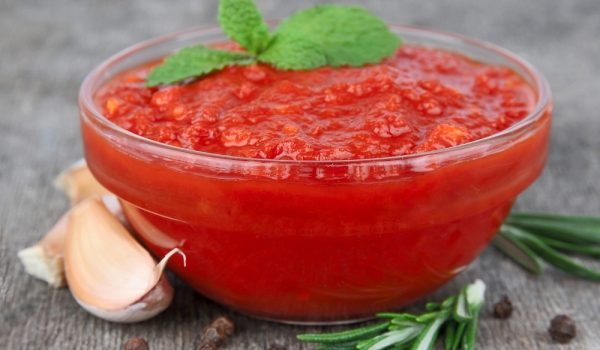 Неаполски доматен сос